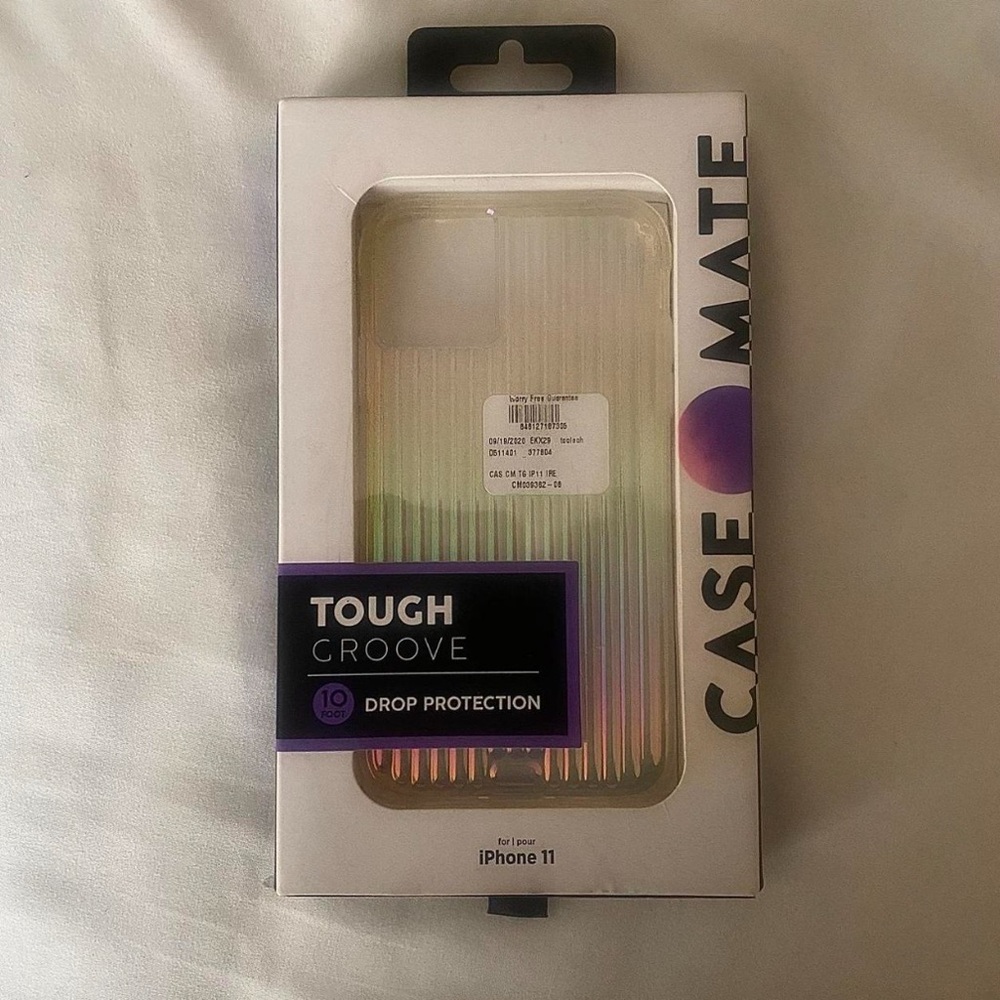 case-mate tough groove iphone 11 case - clear holographic